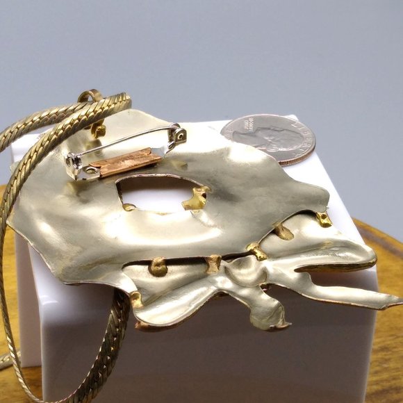 Vintage Mixed Metals Wreath Pendant Brooch, Oversized Christmas Winter Holiday - Picture 5 of 5